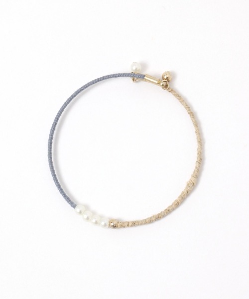 studio CLIP（スタディオクリップ）の「パール糸巻バングル（バングル/リストバンド・レディース・ベージュ/キャメル/ライトグリーン/ブルー・FREE）」の4枚目の写真