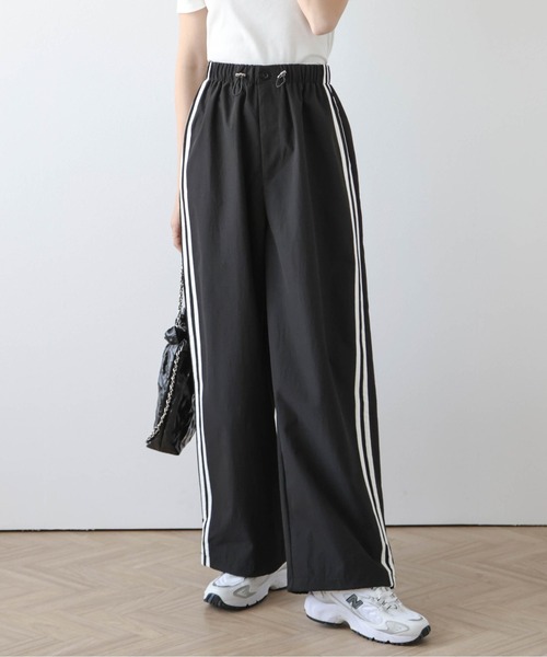 AMELY(エミリー)の「サイドラインワイドパンツ(その他パンツ・レディース・ブラック/グレー/ホワイト・M/L)」の17枚目の写真
