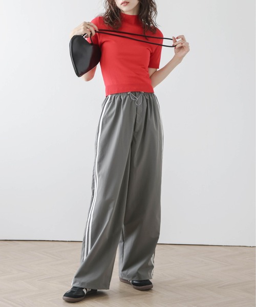 AMELY(エミリー)の「サイドラインワイドパンツ(その他パンツ・レディース・ブラック/グレー/ホワイト・M/L)」の22枚目の写真