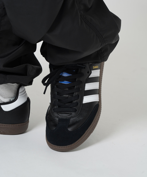 adidas(アディダス)の「《WEB限定》【adidas Originals】SAMBA OG / サンバ OG B75806 | B75807(スニーカー・メンズ・ブラック/ホワイト・27cm/26.5cm/26cm/28cm/27.5cm)」の8枚目の写真