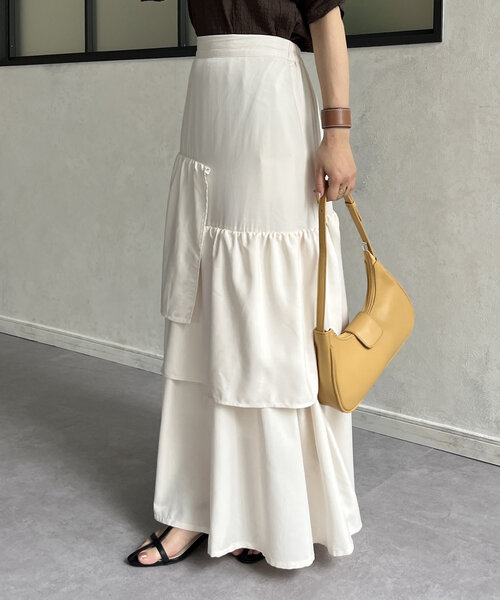 Thevon(ゼボン)の「ランダムティアードフレアスカート(スカート・レディース・カーキ/ブラック/オフホワイト・FREE)」の5枚目の写真