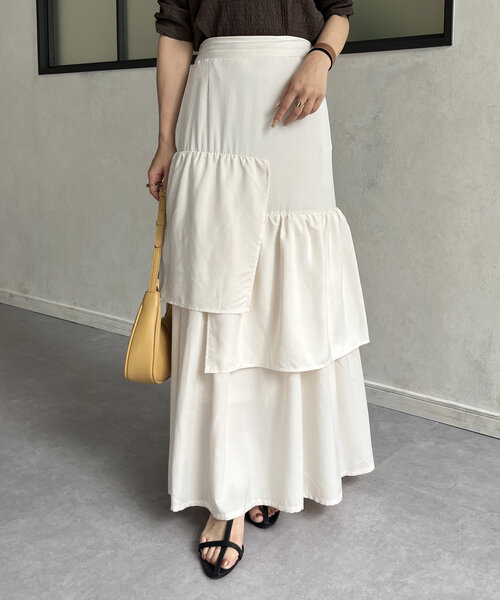 Thevon(ゼボン)の「ランダムティアードフレアスカート(スカート・レディース・カーキ/ブラック/オフホワイト・FREE)」の8枚目の写真