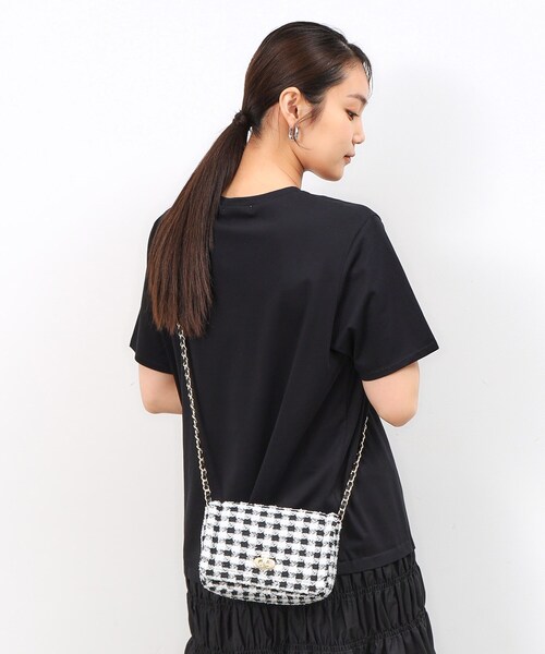 OPAQUE.CLIP(オペークドットクリップ)の「◆【2WAY】パフィーステッチチェーンショルダーバッグ(ショルダーバッグ・レディース・ブラック/アイボリー/ブラック系1・00)」の4枚目の写真