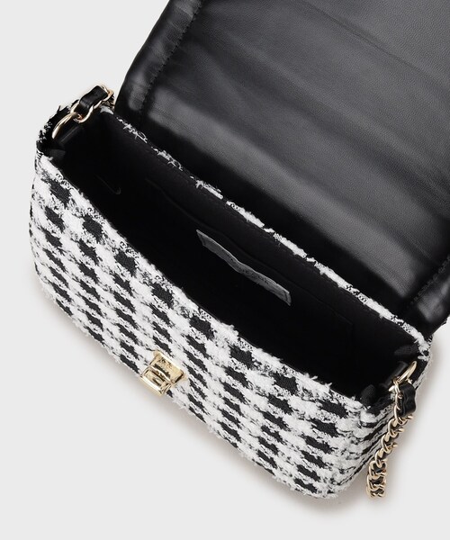 OPAQUE.CLIP(オペークドットクリップ)の「◆【2WAY】パフィーステッチチェーンショルダーバッグ(ショルダーバッグ・レディース・ブラック/アイボリー/ブラック系1・00)」の17枚目の写真