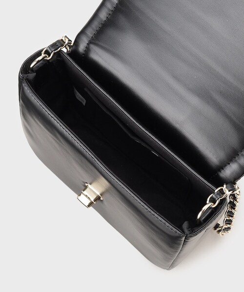 OPAQUE.CLIP(オペークドットクリップ)の「◆【2WAY】パフィーステッチチェーンショルダーバッグ(ショルダーバッグ・レディース・ブラック/アイボリー/ブラック系1・00)」の19枚目の写真