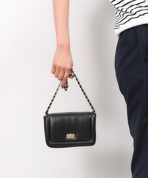 OPAQUE.CLIP(オペークドットクリップ)の「◆【2WAY】パフィーステッチチェーンショルダーバッグ(ショルダーバッグ・レディース・ブラック/アイボリー/ブラック系1・00)」の9枚目の写真