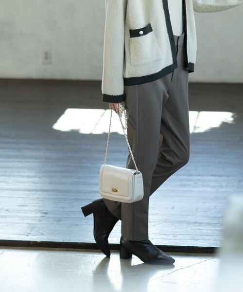 OPAQUE.CLIP(オペークドットクリップ)の「◆【2WAY】パフィーステッチチェーンショルダーバッグ(ショルダーバッグ・レディース・ブラック/アイボリー/ブラック系1・00)」の13枚目の写真