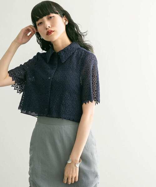 KBF（ケイビーエフ）の「コンパクトレースシャツ（シャツ/ブラウス・レディース・グリーン系その他/ネイビー/オフホワイト・ONE）」の3枚目の写真