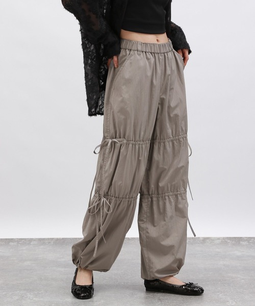 LAKOLE（ラコレ）の「ドロストリボンパンツ / 145415（その他パンツ・レディース・ブラック/アイボリー/グレー・MEDIUM/SMALL）」の3枚目の写真