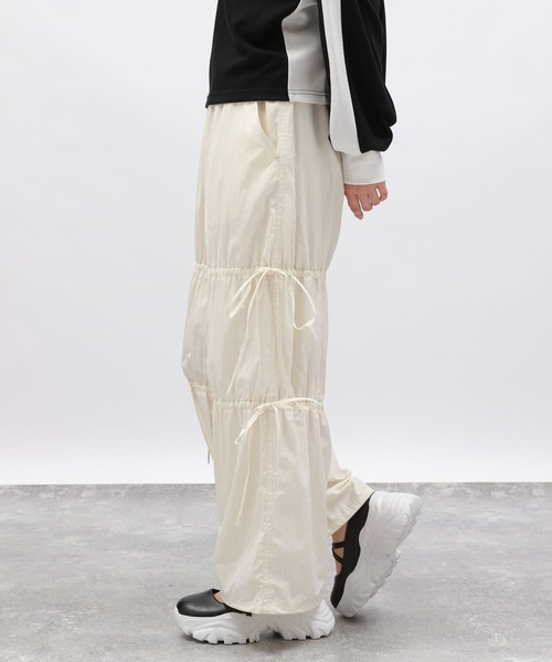 LAKOLE（ラコレ）の「ドロストリボンパンツ / 145415（その他パンツ・レディース・ブラック/アイボリー/グレー・MEDIUM/SMALL）」の8枚目の写真