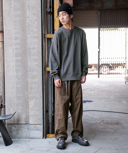 niko and...(ニコアンド)の「16/-OE USA COTTON BIG SWEAT / USAコットン裏毛クループルオーバー(スウェット・メンズ・ライトグレー/ブラウン/グリーン/アイボリー/チャコール・MEDIUM/BIG(L))」の13枚目の写真