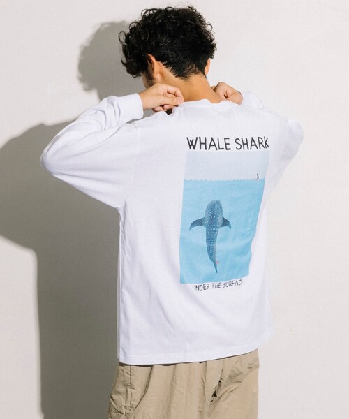 Jonas Claesson(ジョナスクレアッソン)の「JONAS CLAESSON/ジョナス クレアッソン Whale Shark L/S TEE/ホエールシャーク ロングスリーブ Tシャツ/バックプリント/リラックスフィット(Tシャツ/カットソー・メンズ・ブラック/サックスブルー/ホワイト/ライトグレー・SMALL/MEDIUM/LARGE)」の1枚目の写真