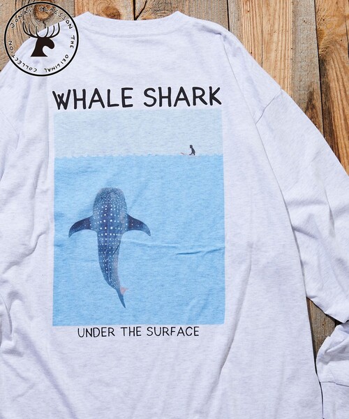 Jonas Claesson(ジョナスクレアッソン)の「JONAS CLAESSON/ジョナス クレアッソン Whale Shark L/S TEE/ホエールシャーク ロングスリーブ Tシャツ/バックプリント/リラックスフィット(Tシャツ/カットソー・メンズ・ブラック/サックスブルー/ホワイト/ライトグレー・SMALL/MEDIUM/LARGE)」の3枚目の写真