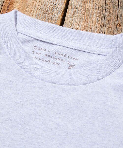 Jonas Claesson(ジョナスクレアッソン)の「JONAS CLAESSON/ジョナス クレアッソン Whale Shark L/S TEE/ホエールシャーク ロングスリーブ Tシャツ/バックプリント/リラックスフィット(Tシャツ/カットソー・メンズ・ブラック/サックスブルー/ホワイト/ライトグレー・SMALL/MEDIUM/LARGE)」の7枚目の写真