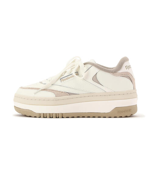 NATURAL BEAUTY BASIC(ナチュラルビューティーベーシック)の「Reebok CLUB C Extra(スニーカー・レディース・ベージュ・24.0cm/24.5cm)」の3枚目の写真