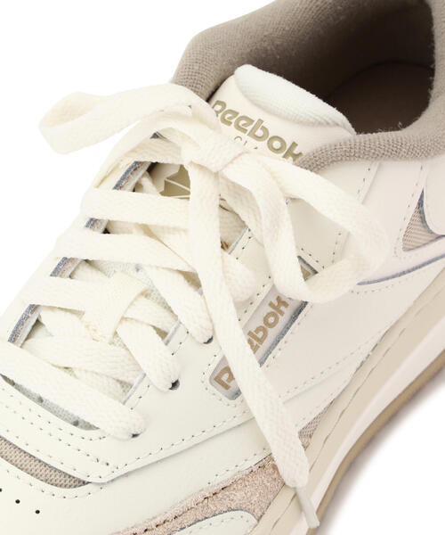 NATURAL BEAUTY BASIC(ナチュラルビューティーベーシック)の「Reebok CLUB C Extra(スニーカー・レディース・ベージュ・24.0cm/24.5cm)」の6枚目の写真