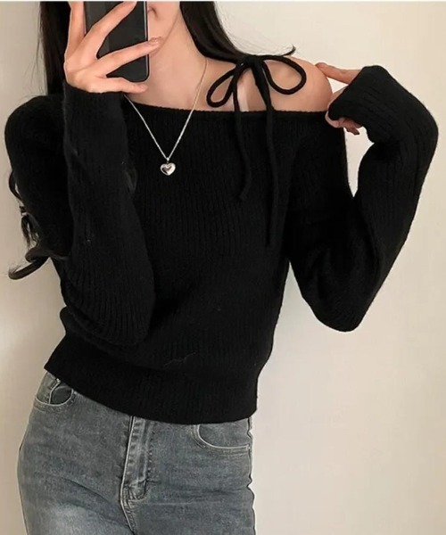 Teem Store(チームストア)の「ワンショルダー リボン リブニット(ニット/セーター・レディース・アイボリー/ブラック/レッド・F)」の3枚目の写真