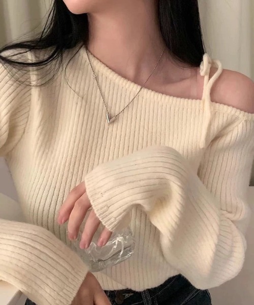 Teem Store(チームストア)の「ワンショルダー リボン リブニット(ニット/セーター・レディース・アイボリー/ブラック/レッド・F)」の21枚目の写真