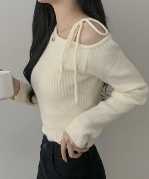 Teem Store(チームストア)の「ワンショルダー リボン リブニット(ニット/セーター・レディース・アイボリー/ブラック/レッド・F)」の17枚目の写真