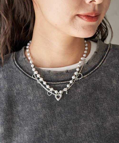 FREAK'S STORE（フリークスストア）の「パールミックス ハートネックレス（ネックレス・レディース・シルバー・ONE SIZE）」の2枚目の写真