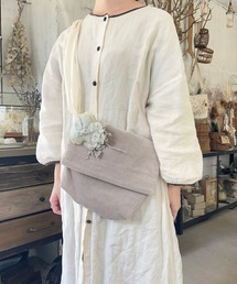 m.soeur（エムスール）の「ベルベットのショルダーバッグ＊ショールピン付き（ショルダーバッグ）」