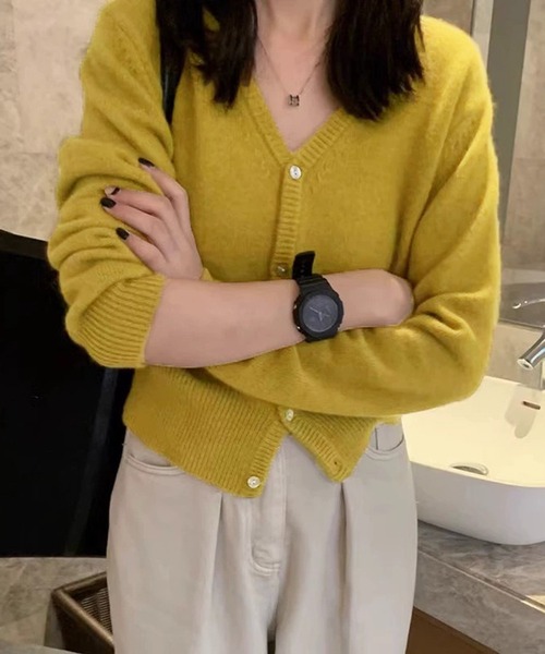 Girly Doll（ガーリードール）の「Vネックニットカーディガン（カーディガン/ボレロ・レディース・ブラウン/ピンク/ダークグレー/ベージュ/ネイビー/イエロー/オフホワイト/ブルー/ブラック/チャコールグレー/パープル/グレー・FREE）」の11枚目の写真