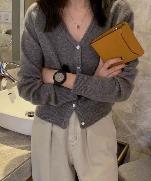 Girly Doll（ガーリードール）の「Vネックニットカーディガン（カーディガン/ボレロ・レディース・ブラウン/ピンク/ダークグレー/ベージュ/ネイビー/イエロー/オフホワイト/ブルー/ブラック/チャコールグレー/パープル/グレー・FREE）」の20枚目の写真
