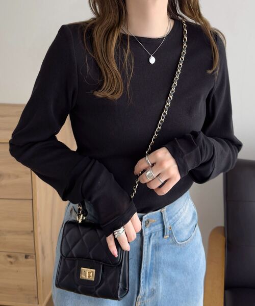 KOBE LETTUCE（コウベレタス）の「テレコリブロングスリーブトップス（Tシャツ/カットソー・レディース・ブラウン/ボルドー/アイボリー系/ブラック/グレイッシュベージュ/アイボリー/ワイン系/ネイビー/ブラウン系/ブラック系/ベージュ系/アイボリー系1/ネイビー系・M/L/XL/M1）」の3枚目の写真