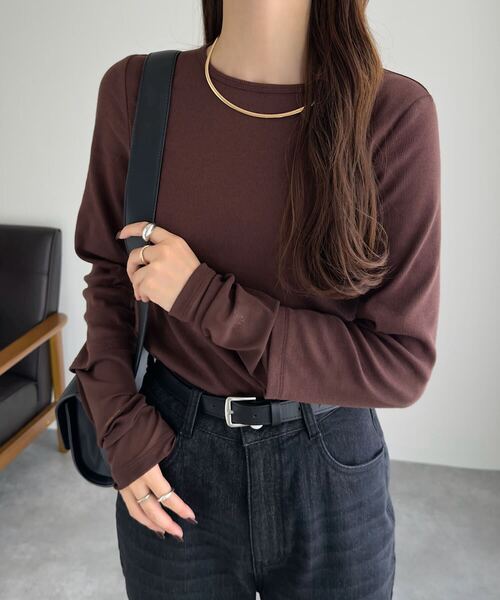 KOBE LETTUCE（コウベレタス）の「テレコリブロングスリーブトップス（Tシャツ/カットソー・レディース・ブラウン/ボルドー/アイボリー系/ブラック/グレイッシュベージュ/アイボリー/ワイン系/ネイビー/ブラウン系/ブラック系/ベージュ系/アイボリー系1/ネイビー系・M/L/XL/M1）」の5枚目の写真