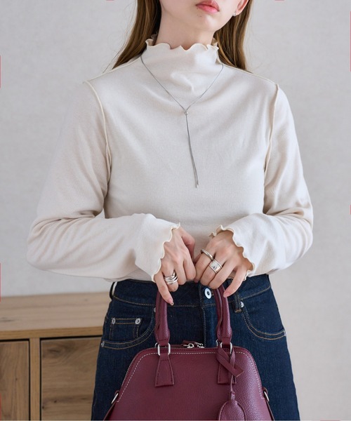 KOBE LETTUCE（コウベレタス）の「テレコリブロングスリーブトップス（Tシャツ/カットソー・レディース・ブラウン/ボルドー/アイボリー系/ブラック/グレイッシュベージュ/アイボリー/ワイン系/ネイビー/ブラウン系/ブラック系/ベージュ系/アイボリー系1/ネイビー系・M/L/XL/M1）」の16枚目の写真