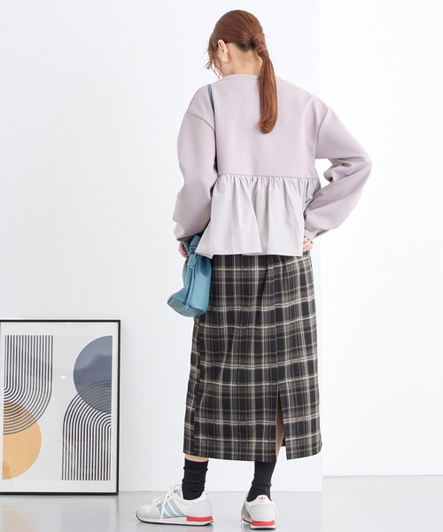 NICOLE white（ニコルホワイト）の「異素材ペプラムプルオーバー（Tシャツ/カットソー・レディース・ネイビー/チャコール/グレー・FREE）」の5枚目の写真