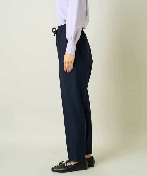 a.v.v（アーヴェヴェ）の「【イージーケア/ストレッチ】あったか美ラクるイージーテーパードパンツ（その他パンツ・レディース・ネイビー/ブラック/グレー/ホワイト・36/38/34/40/42）」の14枚目の写真