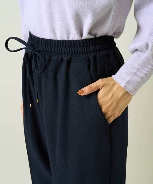 a.v.v（アーヴェヴェ）の「【イージーケア/ストレッチ】あったか美ラクるイージーテーパードパンツ（その他パンツ・レディース・ネイビー/ブラック/グレー/ホワイト・36/38/34/40/42）」の18枚目の写真