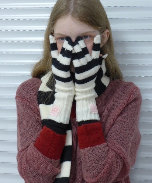 ROCKFISH WEATHERWEAR（ロックフィッシュウェザーウェア）の「STRIPE RIBBED GLOVES（手袋・レディース・スカイブルー/ブラック/ブルー/ピンク/グリーン・FREE）」の6枚目の写真