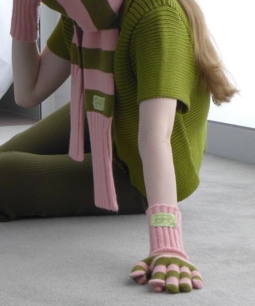 ROCKFISH WEATHERWEAR（ロックフィッシュウェザーウェア）の「STRIPE RIBBED GLOVES（手袋・レディース・スカイブルー/ブラック/ブルー/ピンク/グリーン・FREE）」の22枚目の写真