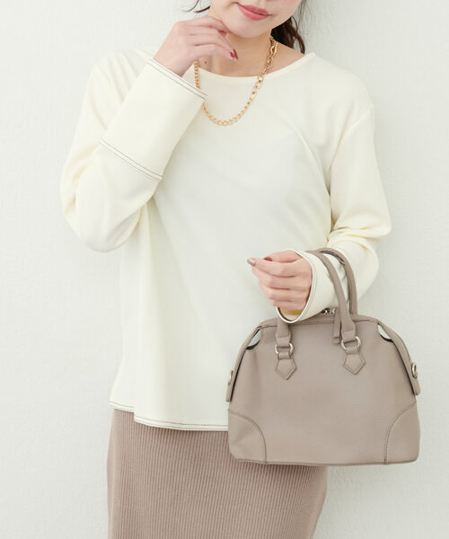 natural couture(ナチュラルクチュール)の「【mamamo】配色ステッチ2WAYトップス(Tシャツ/カットソー・レディース・ネイビー/ピンク/ブラウン/アイボリー・FREE)」の6枚目の写真