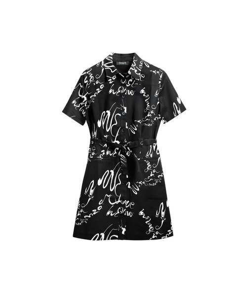 Desigual(デシグアル)の「カリグラフィープリントベルト付きシャツワンピ(ワンピース・レディース・ブラック・S/M/L/XL/XS)」の4枚目の写真