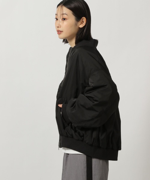 LAKOLE(ラコレ)の「ボリュームスリーブMA-1 / 290765(MA-1・レディース・アイボリー/ブラック/グレー・FREE)」の9枚目の写真