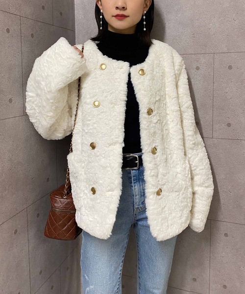 NANEA(ナネア)の「ゴールドボタン中綿ボリュームジャケット(その他アウター・レディース・ホワイト・SMALL/MEDIUM/LARGE/X-LARGE)」の22枚目の写真