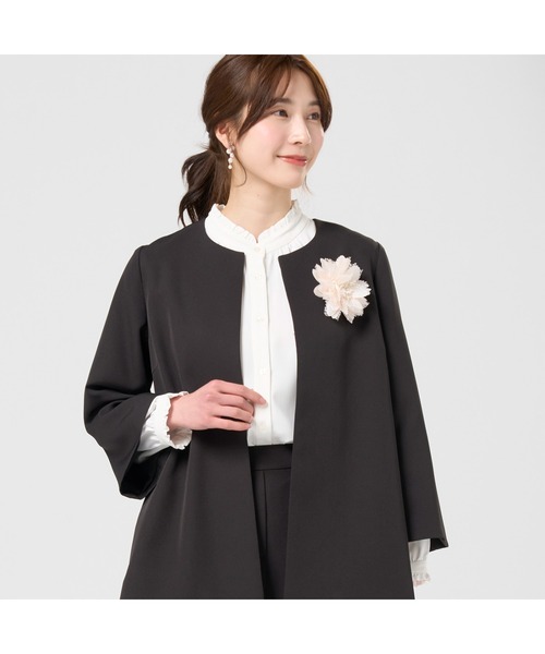 TOKYO SHIRTS(トウキョウシャツ)の「Aラインジャケット ダブルクロス素材 セットアップ可能 レディース(ノーカラージャケット・レディース・サンドグレー/ブラック・M/L)」の2枚目の写真