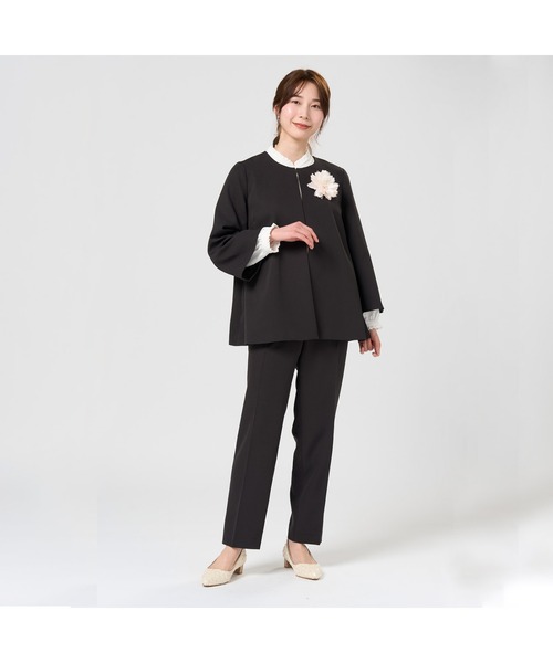 TOKYO SHIRTS(トウキョウシャツ)の「Aラインジャケット ダブルクロス素材 セットアップ可能 レディース(ノーカラージャケット・レディース・サンドグレー/ブラック・M/L)」の3枚目の写真