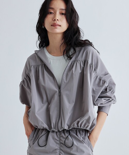 GALLEST（ギャレスト）の「ギャザードルマンフーデットブルゾン（ブルゾン・レディース・グレー/ホワイト/ライトグリーン・38）」の21枚目の写真
