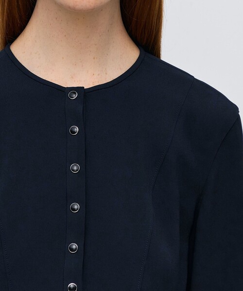 BACCA（バッカ）の「ジョーゼットサテン ペプラムブラウス（シャツ/ブラウス・レディース・ネイビー/ライトベージュ・36）」の7枚目の写真