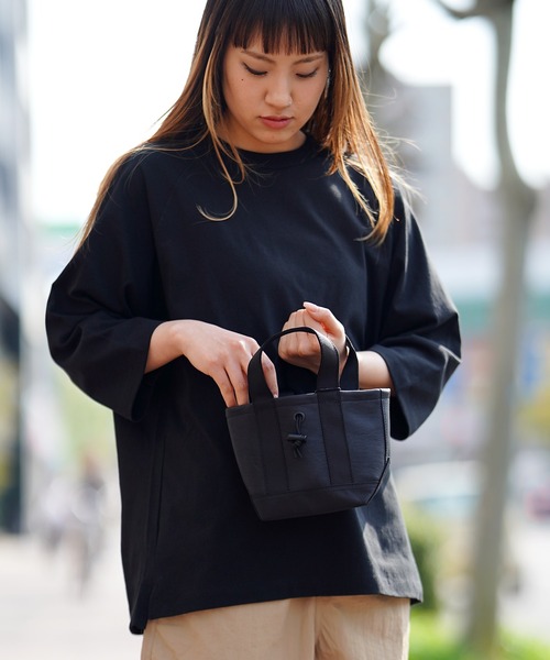 BURLAP OUTFITTER(バーラップアウトフィッター)の「BURLAP OUTFITTER バーラップアウトフィッター LEATHER MICRO TOTE BAG(ショルダーバッグ・メンズ・ブラック/チョコ・FREE)」の10枚目の写真