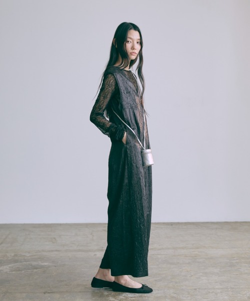 EN NEUME(エンノイム)の「Glossy Rompers(パンツドレス・レディース・ブラック/チャコールグレー・0/1)」の20枚目の写真