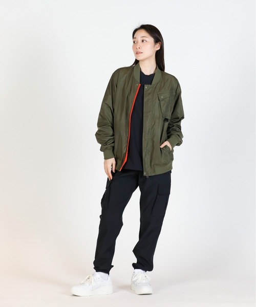 UNDER ARMOUR(アンダーアーマー)の「UAバイブウーブン カーゴパンツ(ライフスタイル/メンズ)(その他パンツ・メンズ・ブラック・M/L/S/3XL/XL/2XL)」の11枚目の写真