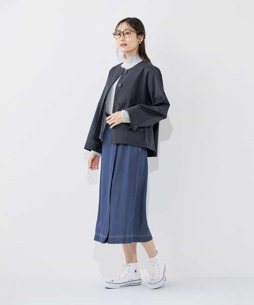 Petit Honfleur(プチオンフルール)の「2025春夏【はっ水加工】ノーカラーショートジャケット(トレンチコート・レディース・ネイビー/ベージュ・11号/9号)」の18枚目の写真