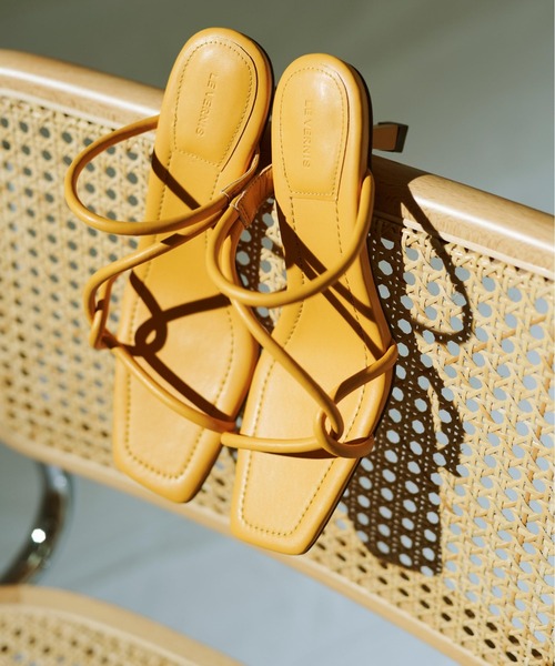セール】LE VERNIS(ル・ベルニ)Tube cross sandals（サンダル