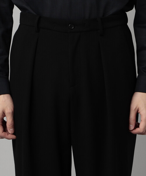 COMME CA MEN（コムサメン）の「【セットアップ対応】エアリークッションナイロンジャージー インタックパンツ（スラックス・メンズ・チャコールグレー/ブラック・L/M）」の17枚目の写真