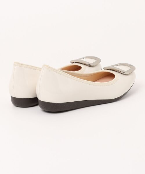 Bridget Birkin(ブリジットバーキン)の「【Bridget Birkin】バックルアクセントレインパンプス(554021)(レインシューズ・レディース・ベージュ/シルバー/ブラック/アイボリー・23.5/23/24/24.5/22.5)」の5枚目の写真